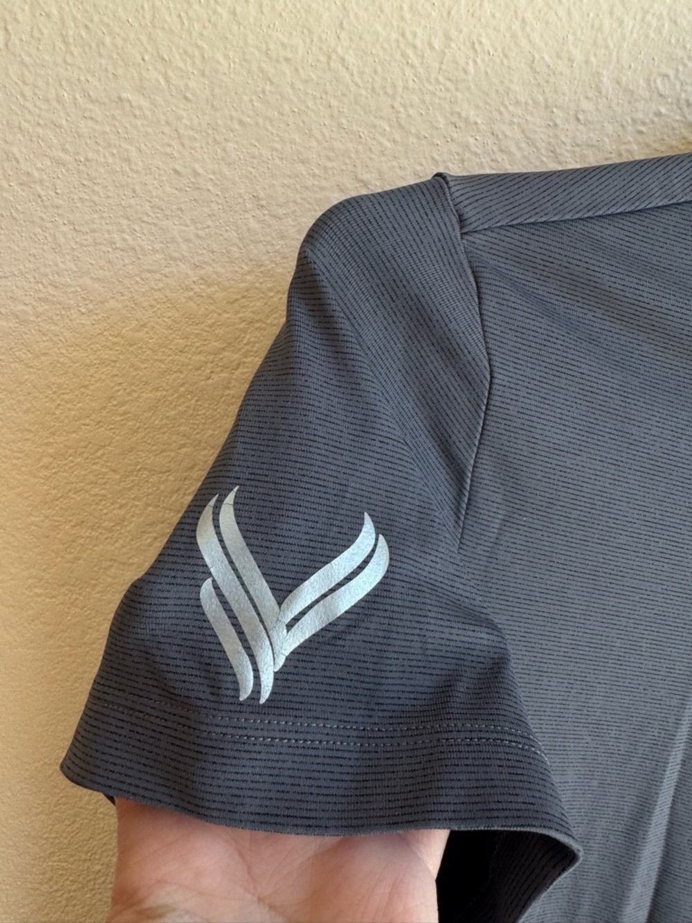 Nike Dri-FIT Golf Quarter Zip Polo Grey Athletic Performance Minimalist Top - Picture 6 of 9